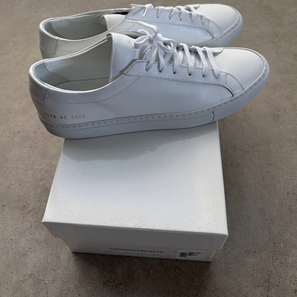 COMMON PROJECTS SNEAKERS - Picture 2 of 6